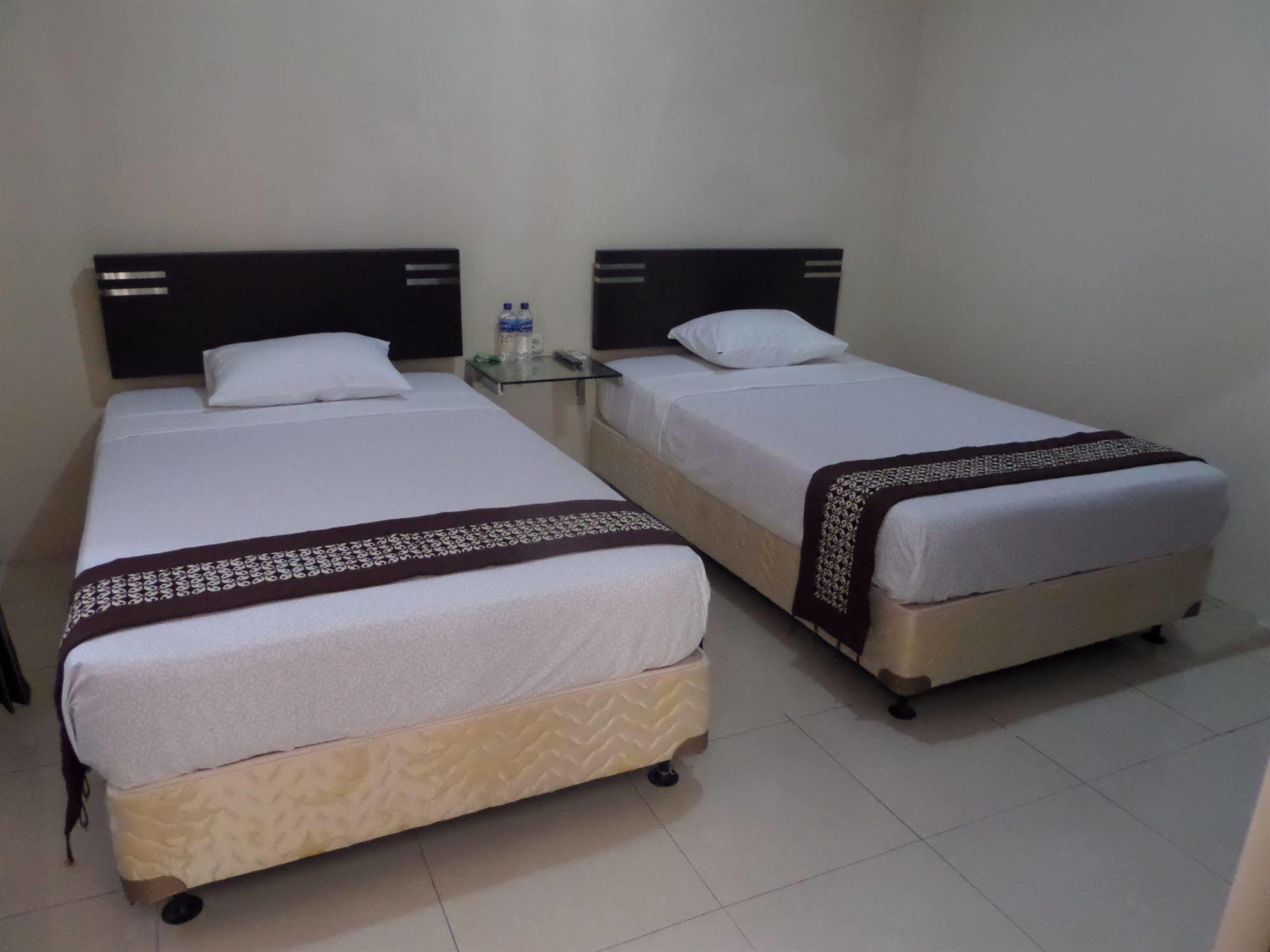 Oyo 201 Emdi House Timoho Hotel Jogjakarta Buitenkant foto