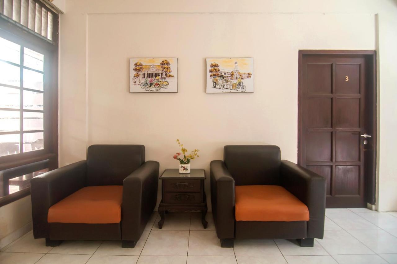 Oyo 201 Emdi House Timoho Hotel Jogjakarta Buitenkant foto